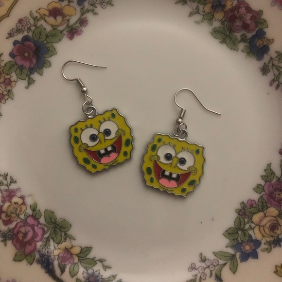 SPONGEBOB EARRINGS 🤑🤑 - Picture 2 of 2